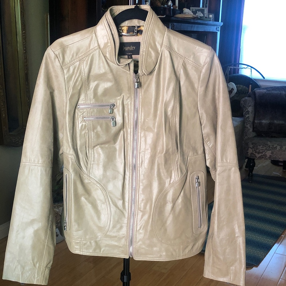 VINTAGE Laundry By Shelli Segal Women's Light Beige Leather Bomber Jacket